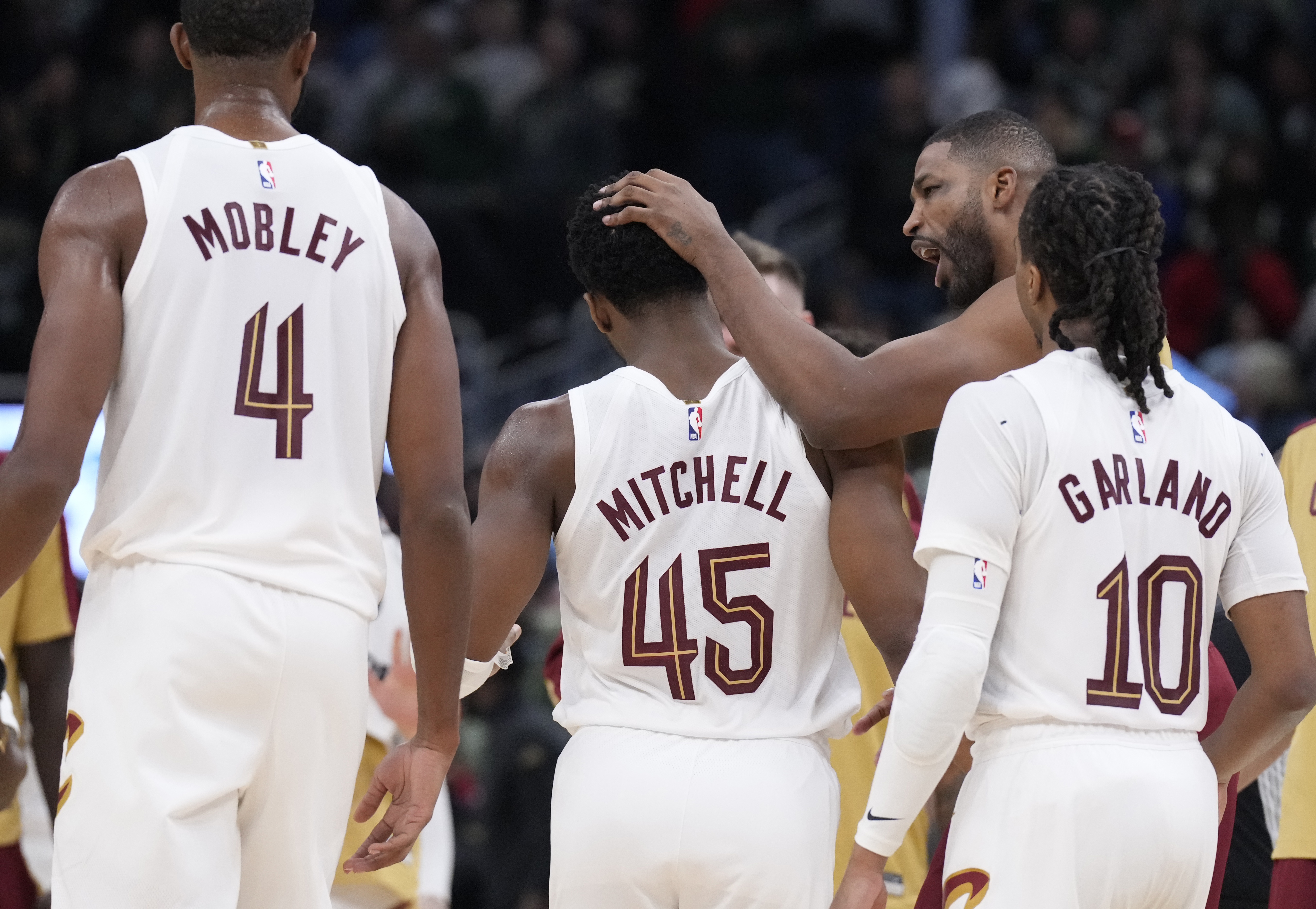 騎士成NBA歷史第7支賽季前65場(chǎng)至少55勝的球隊 前6支4支奪冠